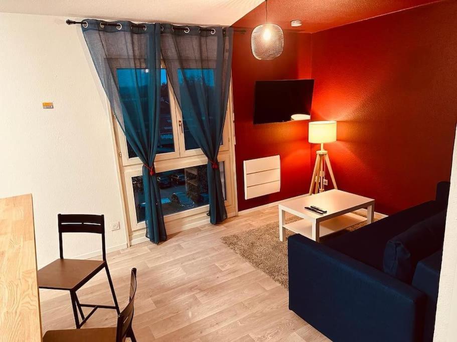 Studio Centre Avec Wifi Apartman Mulhouse Kültér fotó